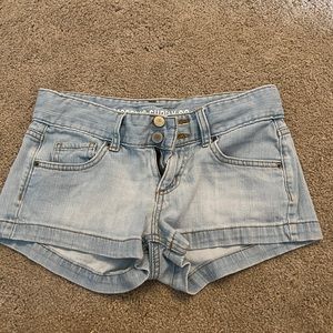 Mossimo low rise jean shorts